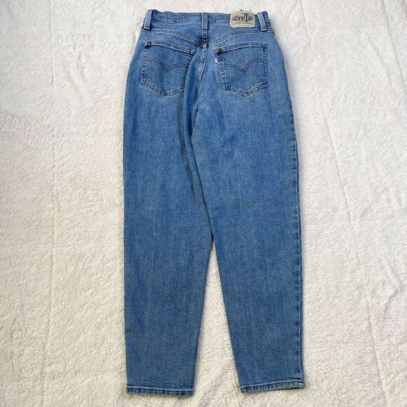 Levi’s Womens Straight Leg Silvertab Mom Jeans - Picture 2 of 10